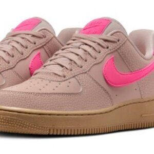 NIKE WOMENS AIR FORCE 1 LOW '07 - Size 9 - BRAND NEW